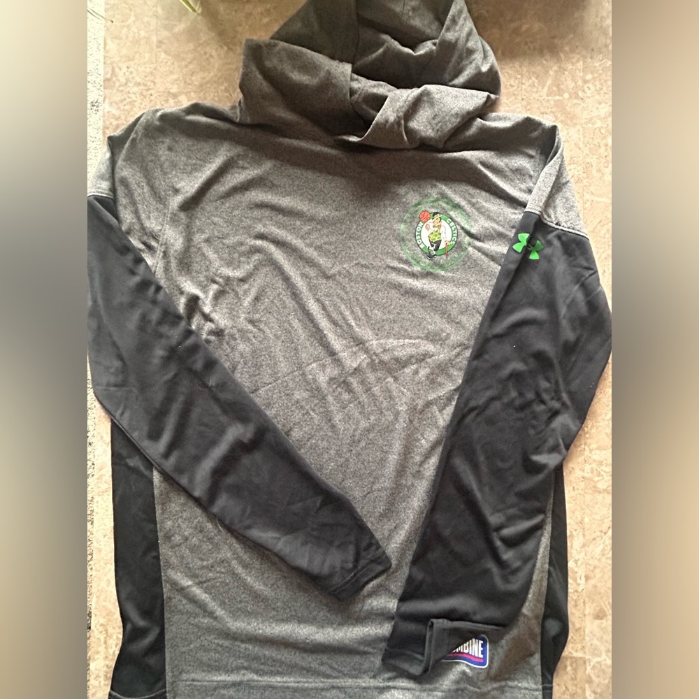 Gray/black hooded NBA Combine Shirt NWT XL